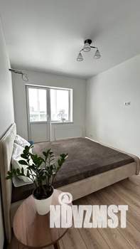 1-к квартира, посуточно, 40м2, 9/9 этаж