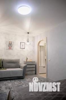 1-к квартира, посуточно, 34м2, 1/9 этаж