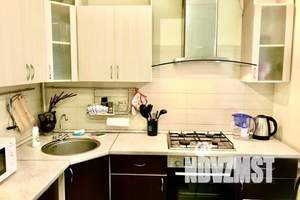 2-к квартира, посуточно, 57м2, 1/5 этаж