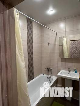 Студия квартира, посуточно, 31м2, 6/23 этаж