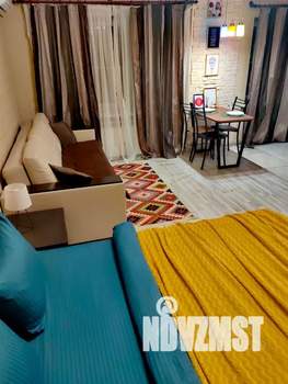 Студия квартира, посуточно, 35м2, 2/5 этаж