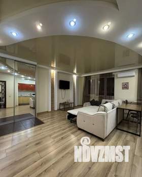 Студия квартира, посуточно, 40м2, 9/16 этаж