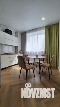 1-к квартира, посуточно, 40м2, 2/4 этаж