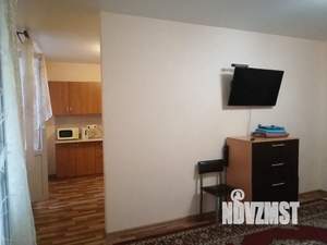 1-к квартира, посуточно, 50м2, 1/10 этаж