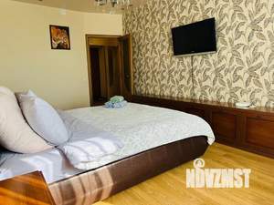 1-к квартира, посуточно, 47м2, 4/9 этаж