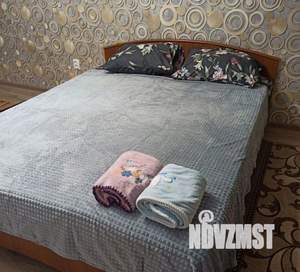 2-к квартира, посуточно, 50м2, 1/1 этаж
