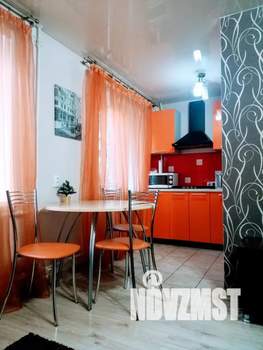 Студия квартира, посуточно, 33м2, 1/5 этаж