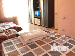 1-к квартира, посуточно, 42м2, 5/9 этаж