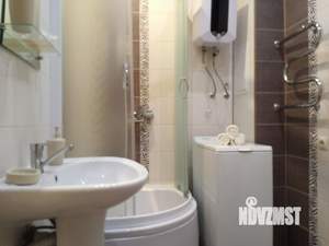 1-к квартира, посуточно, 43м2, 1/1 этаж