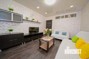 2-к квартира, посуточно, 47м2, 1/1 этаж