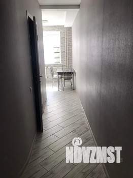 1-к квартира, посуточно, 38м2, 3/6 этаж