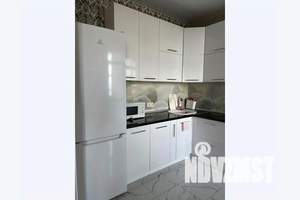 1-к квартира, посуточно, 37м2, 9/27 этаж