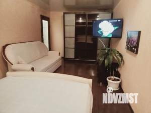 1-к квартира, посуточно, 38м2, 1/9 этаж