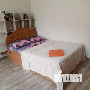 1-к квартира, посуточно, 40м2, 3/5 этаж