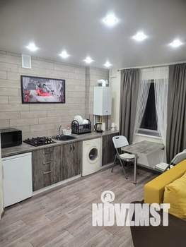 Студия квартира, посуточно, 32м2, 1/5 этаж