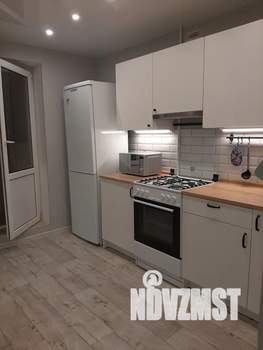 1-к квартира, посуточно, 42м2, 8/10 этаж