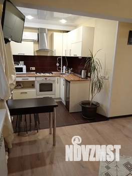 Студия квартира, посуточно, 33м2, 4/5 этаж