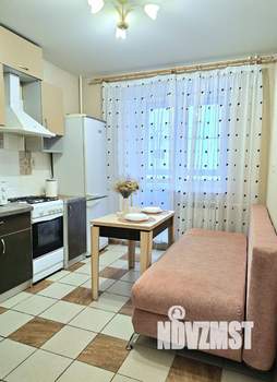 1-к квартира, посуточно, 44м2, 8/10 этаж