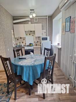 3-к квартира, посуточно, 49м2, 1/5 этаж