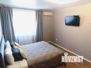 1-к квартира, посуточно, 50м2, 2/10 этаж