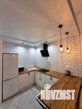 1-к квартира, посуточно, 50м2, 1/1 этаж