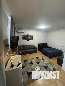 Студия квартира, посуточно, 36м2, 18/24 этаж