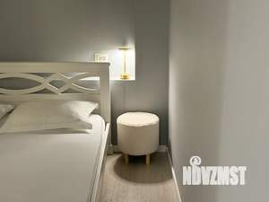 Студия квартира, посуточно, 35м2, 1/5 этаж