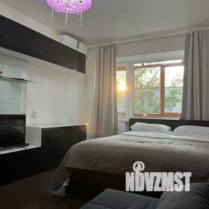 2-к квартира, посуточно, 43м2, 3/5 этаж