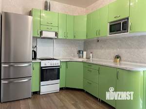 2-к квартира, вторичка, 61м2, 1/4 этаж