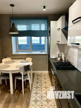 2-к квартира, вторичка, 63м2, 9/9 этаж