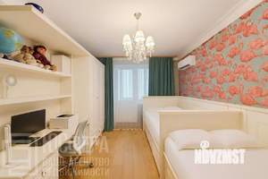 3-к квартира, вторичка, 108м2, 2/6 этаж