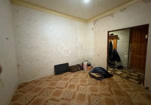 2-к квартира, вторичка, 49м2, 1/4 этаж