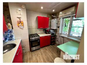 3-к квартира, вторичка, 93м2, 1/1 этаж