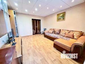 4-к квартира, вторичка, 74м2, 9/9 этаж