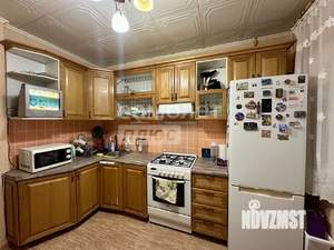 4-к квартира, вторичка, 74м2, 1/9 этаж