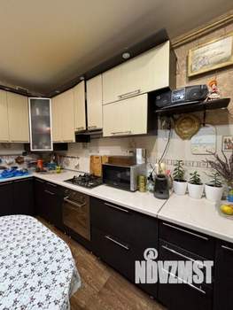 3-к квартира, вторичка, 63м2, 8/9 этаж