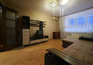 3-к квартира, вторичка, 65м2, 1/10 этаж