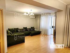 3-к квартира, вторичка, 124м2, 1/9 этаж