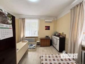 2-к квартира, вторичка, 61м2, 1/3 этаж