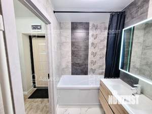 Студия квартира, вторичка, 35м2, 5/5 этаж