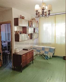 2-к квартира, вторичка, 42м2, 1/5 этаж