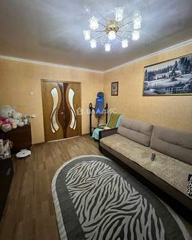 3-к квартира, вторичка, 65м2, 9/9 этаж