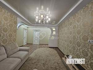 2-к квартира, вторичка, 60м2, 1/4 этаж