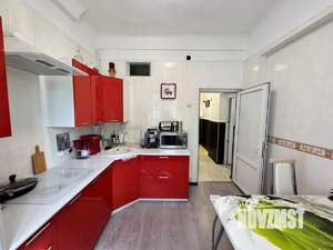 2-к квартира, вторичка, 61м2, 1/3 этаж