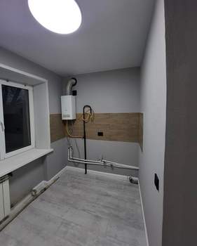 2-к квартира, вторичка, 42м2, 2/2 этаж