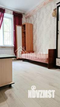 3-к квартира, вторичка, 68м2, 1/4 этаж