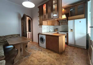 3-к квартира, вторичка, 101м2, 1/5 этаж