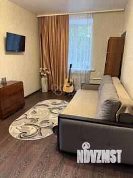 3-к квартира, вторичка, 65м2, 1/4 этаж