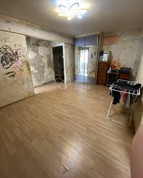 3-к квартира, вторичка, 58м2, 1/4 этаж