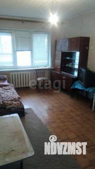 3-к квартира, вторичка, 63м2, 1/5 этаж